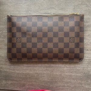Louis Vuitton Pouch/Clutch